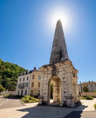 Appartement Avec Jacuzzi Et Vue Sur Pyramide Vienne (Isere)