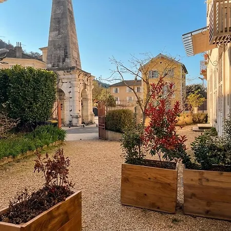 Apartment Avec Jacuzzi Et Vue Sur Pyramide Vienne (Isere)
